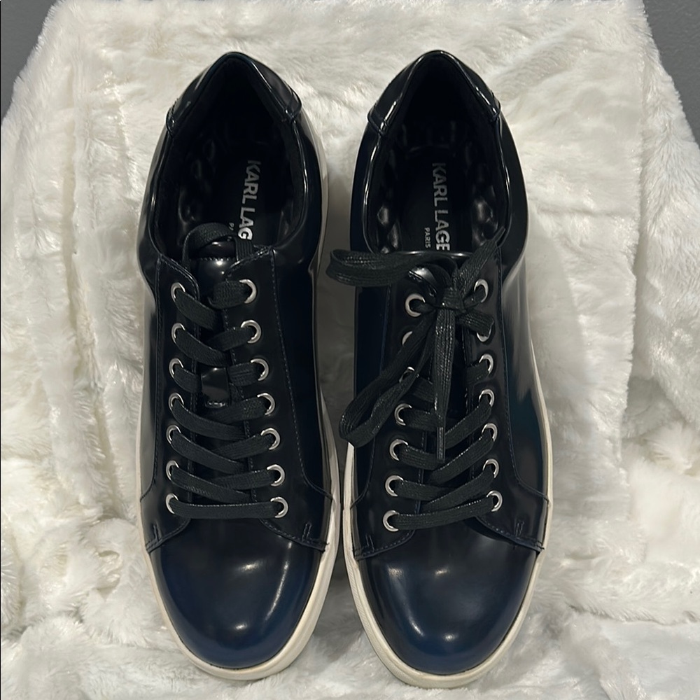 Karl Lagerfeld Men's dark navy Sneakers. New 11.5